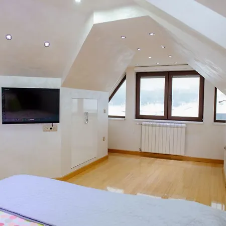 Apartment Lux Andjela